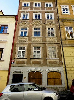 Nerudova 245/23